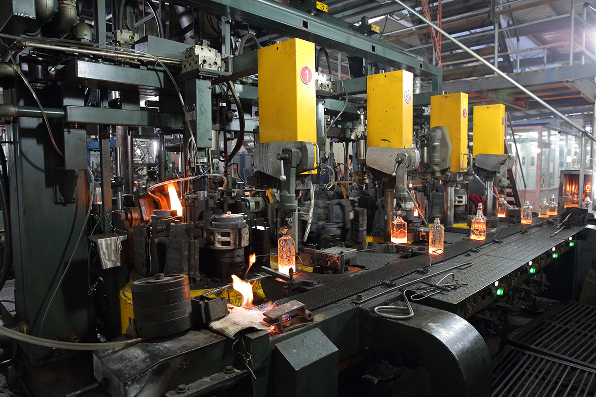 Automatic glass production line